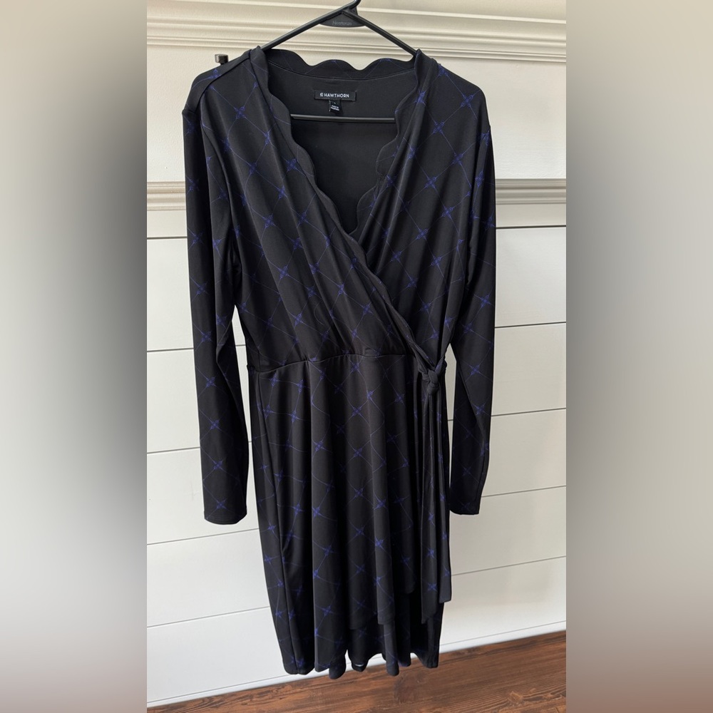 41 Hawthorn Ryleigh Scallop Detail Faux Wrap Dress w Scalloped Edge Neckline